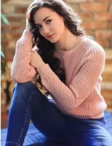 Elite escort service in Sarojini Nagar for home and hotel visits